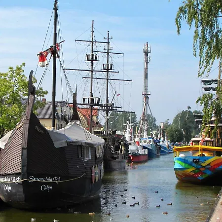 ベッド・アンド・ブレックファスト Secesja ウェバ