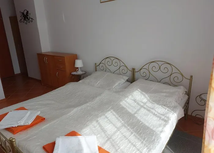 Bed & Breakfast Secesja *