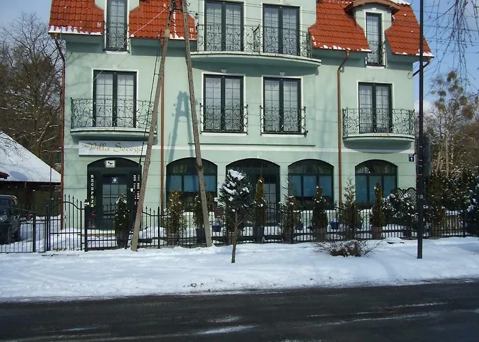 Secesja Bed & Breakfast Łeba